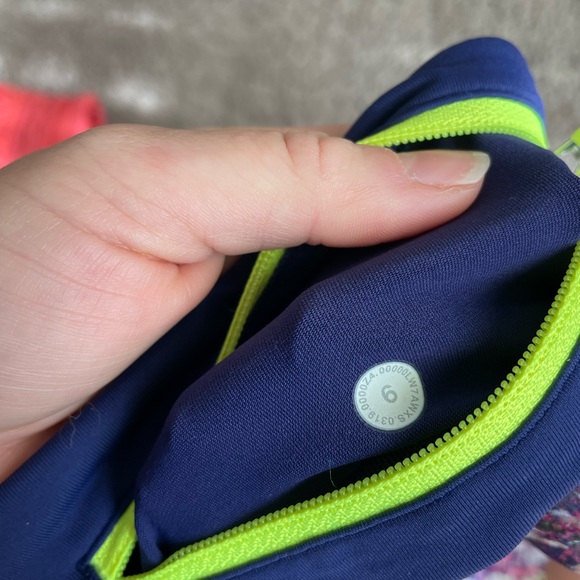 2019 lululemon seawheeze speed short - Picture 3 of 3